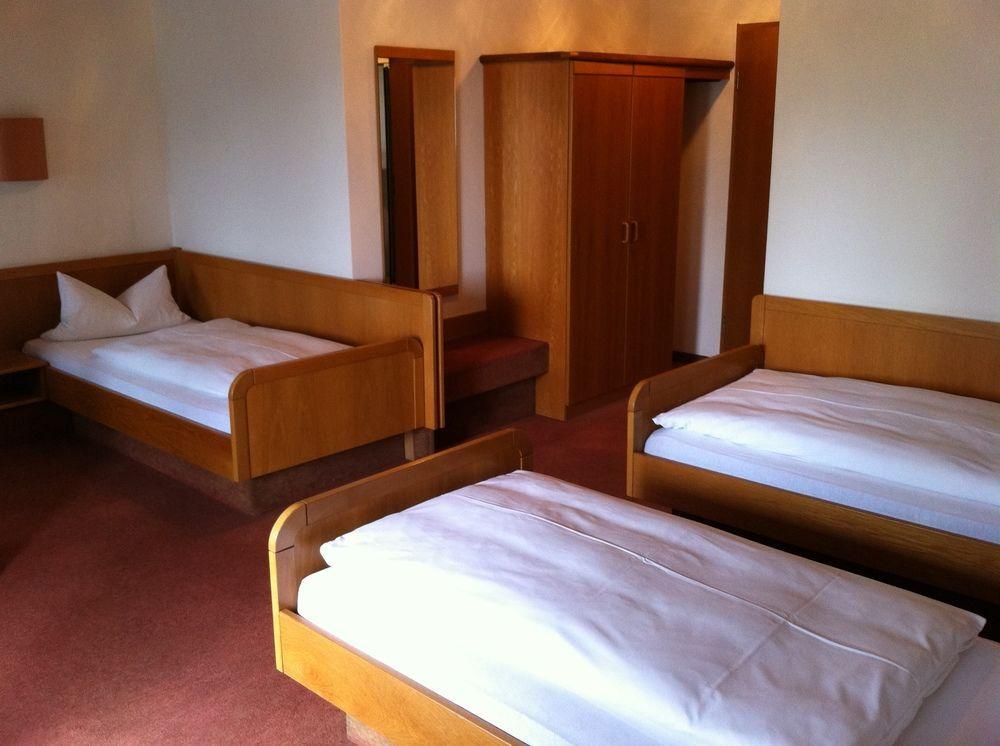 Hotel Bacchusstube Garni Goldbach  Exterior foto